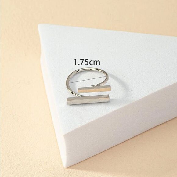 Geometric Design Cuff Ring - Picture 4 of 10